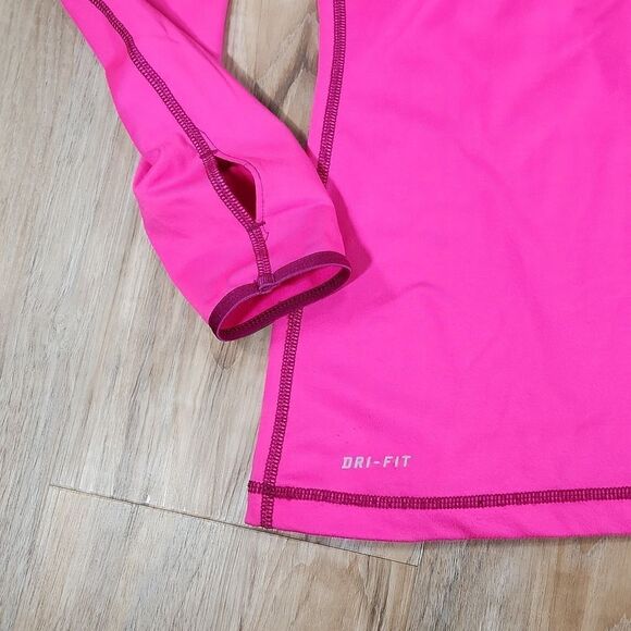 🔹️HOST PICK Nike Hot Pink Fleece Lined 1/2 Zip Mock Neck Athletic Top Large - Picture 11 of 15